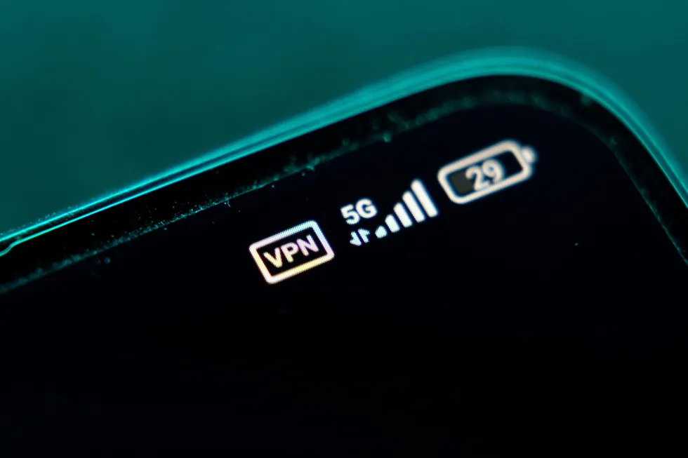 Профильная ассоциация разработчиков программного обеспечения обратилась к руководству страны с предложением признать нынешнюю практику блокировок неудачной, ослабить ограничения и создать совместный с ИТ-сообществом орган для выработки новой политики в этой сфере.