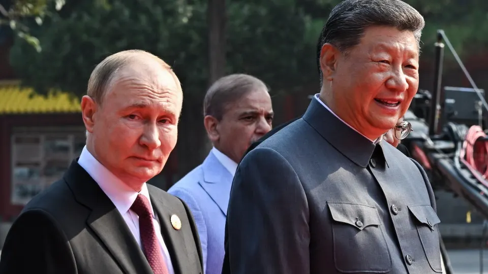 Проект макропрогноза кабмина показывает: резкого роста поставок российского газа в Китай не ожидается, а трубопровод «Сила Сибири‑2» в расчёты до 2030 года фактически не заложен.