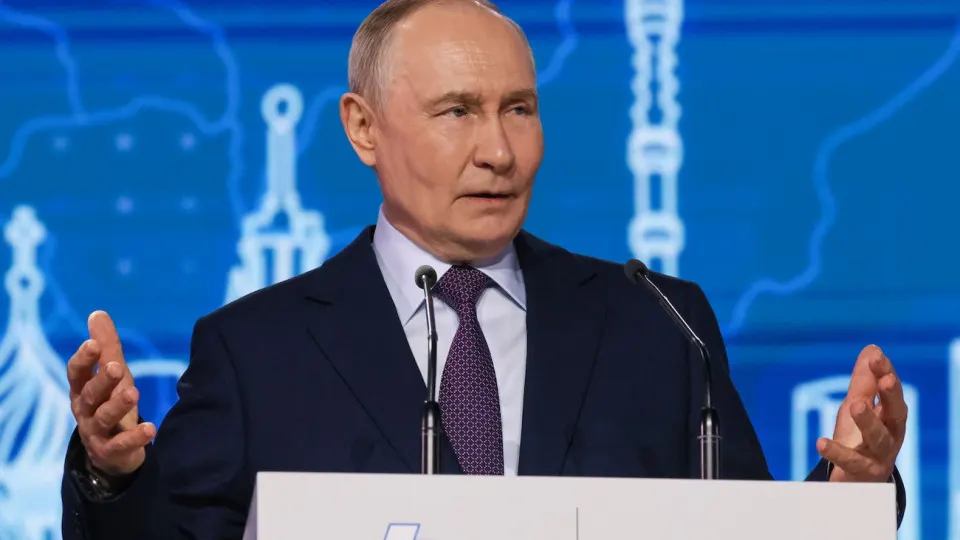 После серии блокировок интернета и запрета мессенджера рейтинг власти значительно упал; в адрес законодателей поступил призыв снизить темп новых ограничений и сосредоточиться на системных решениях.