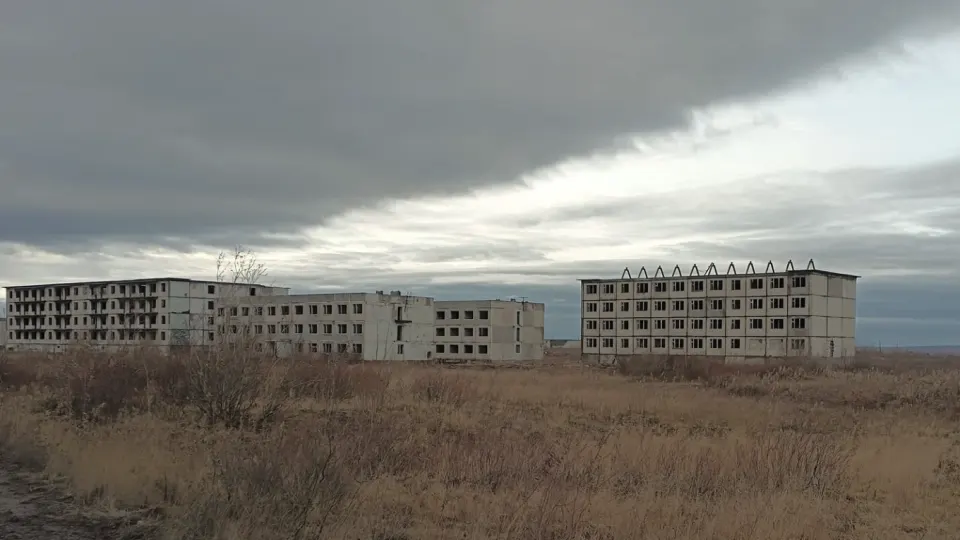 Рождаемость в России продолжает падать одиннадцатый год подряд и достигла минимумов за более чем два века, несмотря на масштабные государственные программы, запретительную политику в сфере абортов и пропаганду «традиционных ценностей».