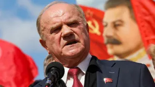 Лидер КПРФ Геннадий Зюганов на заседании Госдумы заявил, что провал экономики может привести к событиям, подобным 1917 году, и отметил, что блогер Виктория Боня публично подняла те же проблемы, на которые коммунисты давно указывают властям.