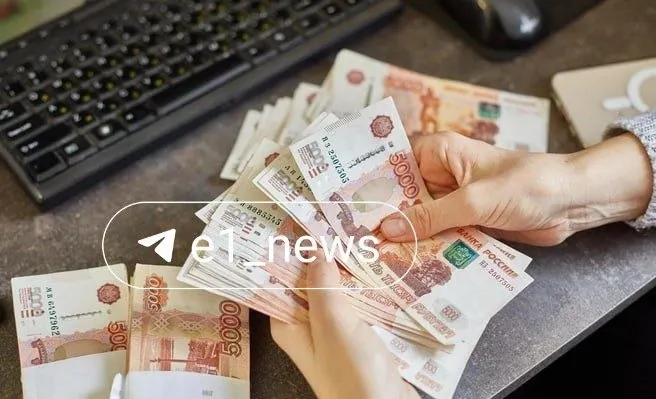 По расчётам аналитиков, при средней зарплате 63 200 ₽ в I квартале 2026 года и розничных ценах без скидок на новом Geely Monjaro потребуется откладывать всю зарплату около 6,5 лет. Для других популярных моделей сроки варьируются от 1,5 до 3,4 лет.