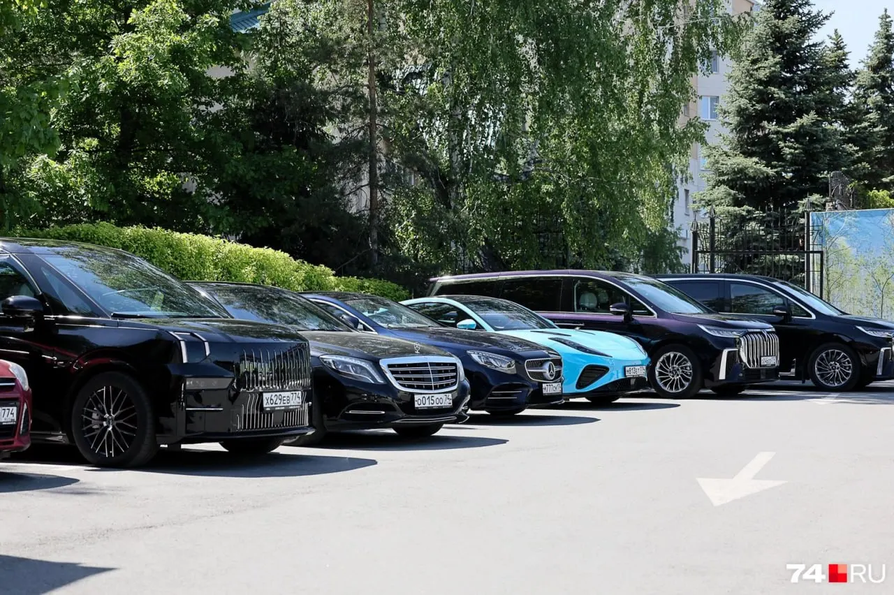 Владельцы и руководители предприятий обсудили сложности получения статуса «российский производитель», участие в проекте «Челябинск — Культурная столица 2027» и ключевые экономические риски — дорогие кредиты, неплатежи и рост фискальной нагрузки. По оценкам участников, для оживления инвестиций ключевую ставку нужно снизить до 8–10%, что, по прогнозам ЦБ, возможно лишь к 2027 году.
