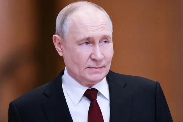 МИД вызвал в Москву российского посла в Армении для консультаций после шагов Еревана по сближению с Евросоюзом; отзыв посла рассматривается как дипломатический сигнал недовольства.