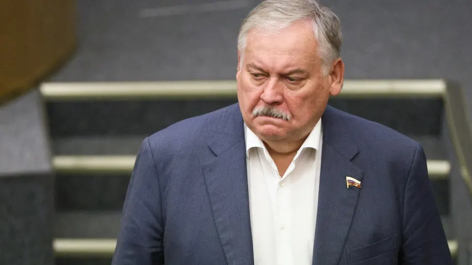 Первый зампред комитета Госдумы Константин Затулин заявил, что Латвия и Эстония «обманули» русское население, введя статус «неграждан»; заявление прозвучало на фоне обсуждения в Госдуме законопроекта о возможности применения войск за рубежом для защиты россиян.