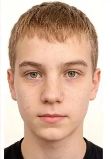 Вторые сутки ищут 12-летнего Сергея Алексеева — он ушёл гулять во дворе и не вернулся. Приметы и телефоны для сообщений.