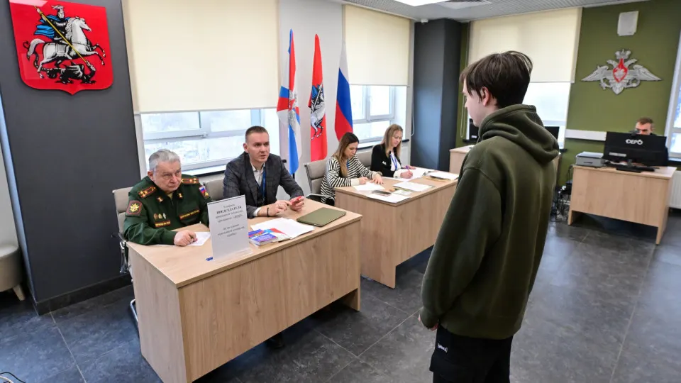 В реестре воинского учёта стали появляться реальные адреса мужчин, которые не указывали их в военкоматах. Правозащитники связывают это с интеграцией данных из других государственных систем — на фоне разговоров о возможной новой мобилизации доступ к таким данным вызывает обеспокоенность.