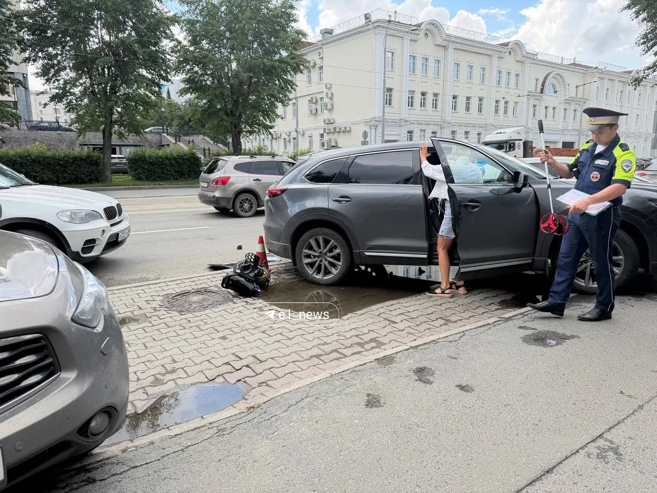 На Московской, 4 водитель моноколеса пострадал в ДТП с автомобилем и госпитализирован, сообщили в ГИБДД.