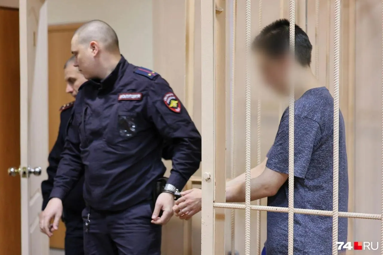 Его перевели из СИЗО в психиатрическую больницу до 15 июля. Нападение произошло 15 февраля, пострадали две женщины.