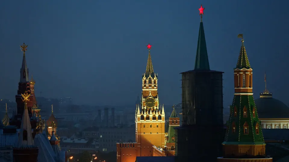 Утечка внутренних материалов показывает, что московское агентство разработало масштабные планы по созданию клонов «энциклопедий», поддельных СМИ и фиктивных аналитических центров, чтобы продвигать прокремлёвские нарративы и «обучать» ими большие языковые модели и поисковые системы.