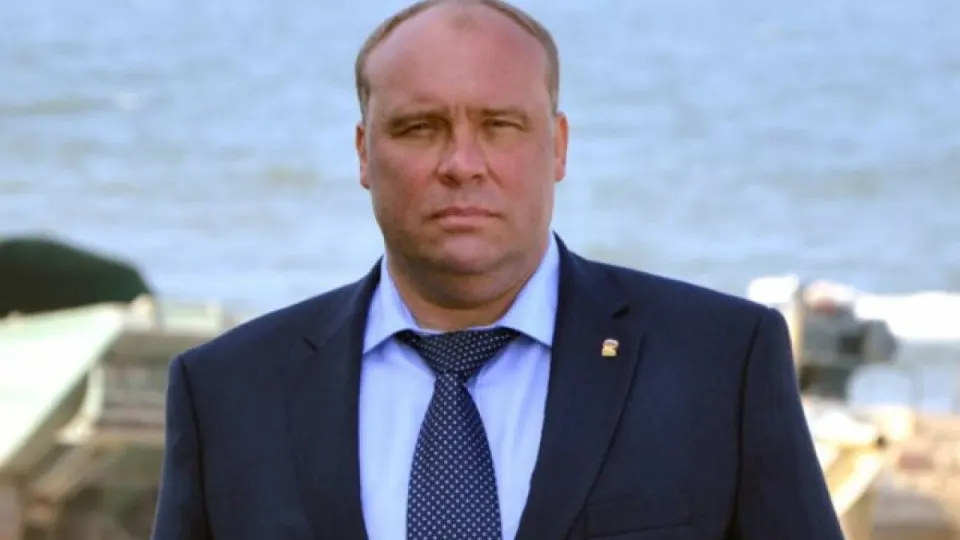 Депутат и представители военного ведомства заявляют о возможных ударах по предприятиям, связанным с производством дронов и ракет для ВСУ; российские военные также сообщили о крупнейшей ночной атаке с сотнями перехваченных БПЛА.