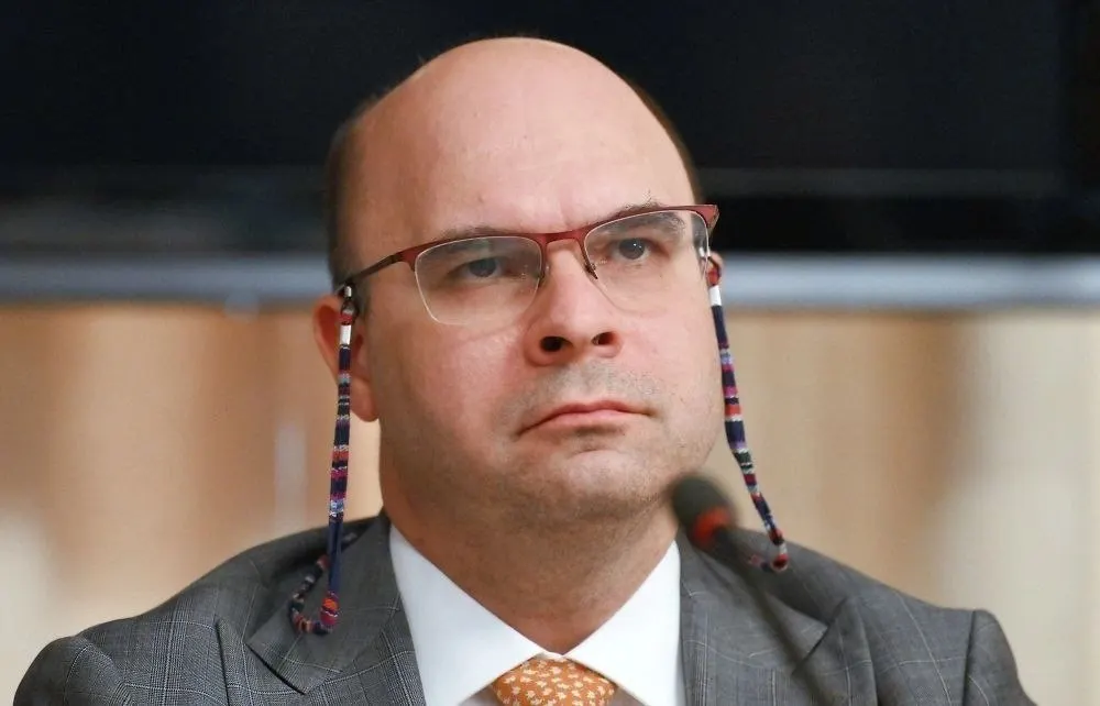Заместитель председателя Банка России заявил, что проценты по вкладам должны защищать сбережения от инфляции, но не позволять жить как «бездельник‑рантье».