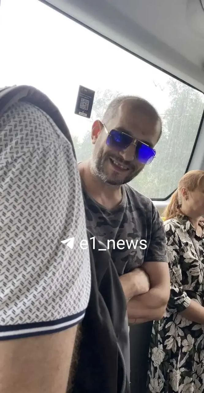 В Екатеринбурге в среду, 29 июля, в автобусе №81 неизвестный ударил женщину; полиция проводит проверку по факту нападения.