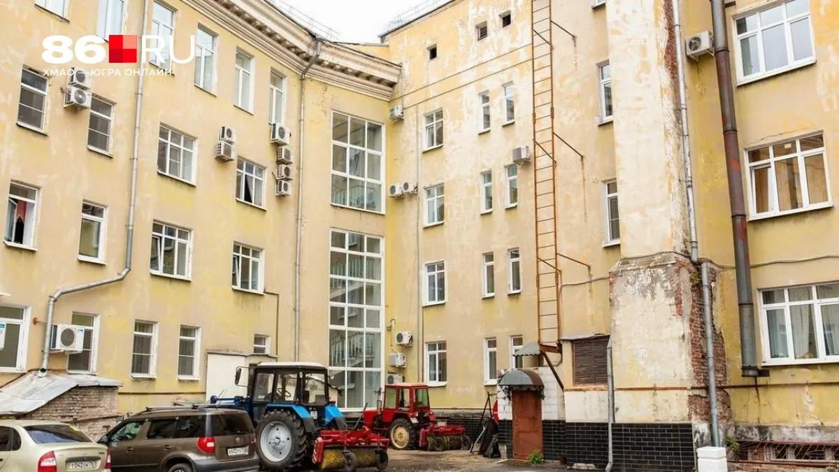 Госдума пояснила, что решение о переустройстве дворовой территории, в том числе обустройстве парковки, принимают собственники на общедомовом собрании.