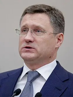 Вице‑премьер сообщил, что на штабе по топливному рынку приняли решение продлить запрет на экспорт бензина для производителей и непроизводителей; ограничения на дизель снимут по мере восстановления рынка.