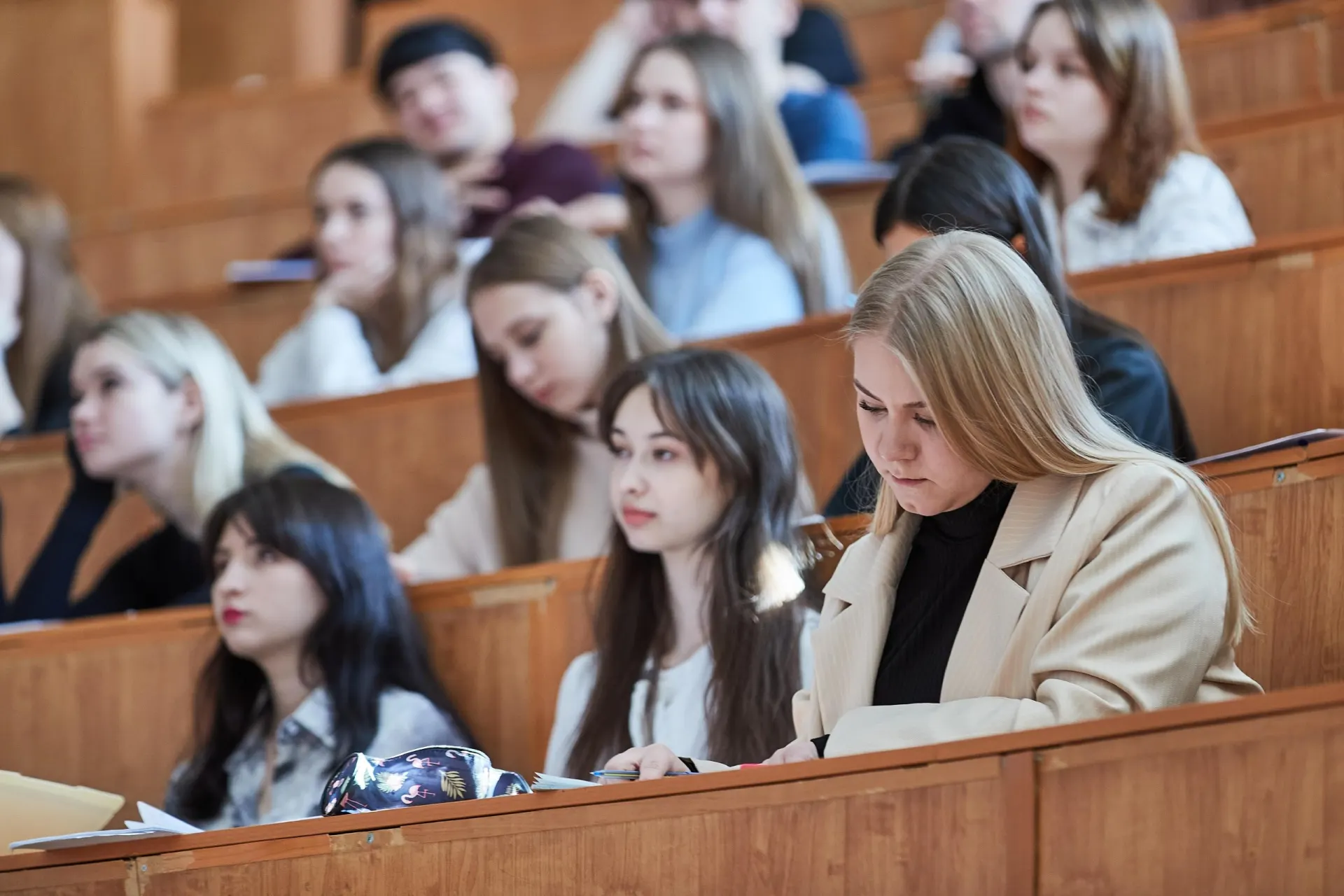 В новом порядке по целевым договорам штрафы заменили требованием компенсации, а основания для отчисления студентов стали строже: отчисление теперь возможно в любой момент.