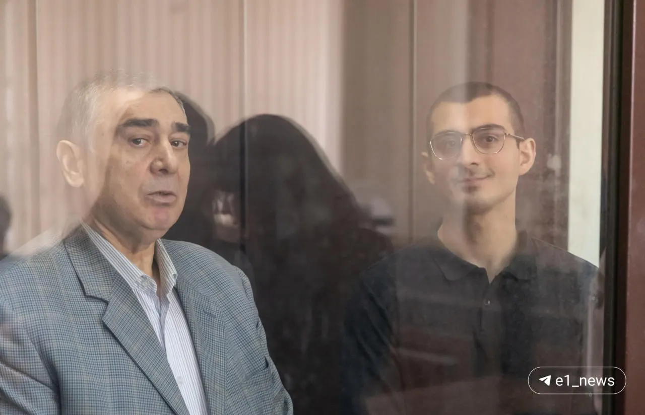 Его вместе с братьями Сафаровыми переводят в исправительное учреждение в Красноярском крае; сына, адвоката Мутвалы, планируют отправить в ИК‑53 в Верхотурье.