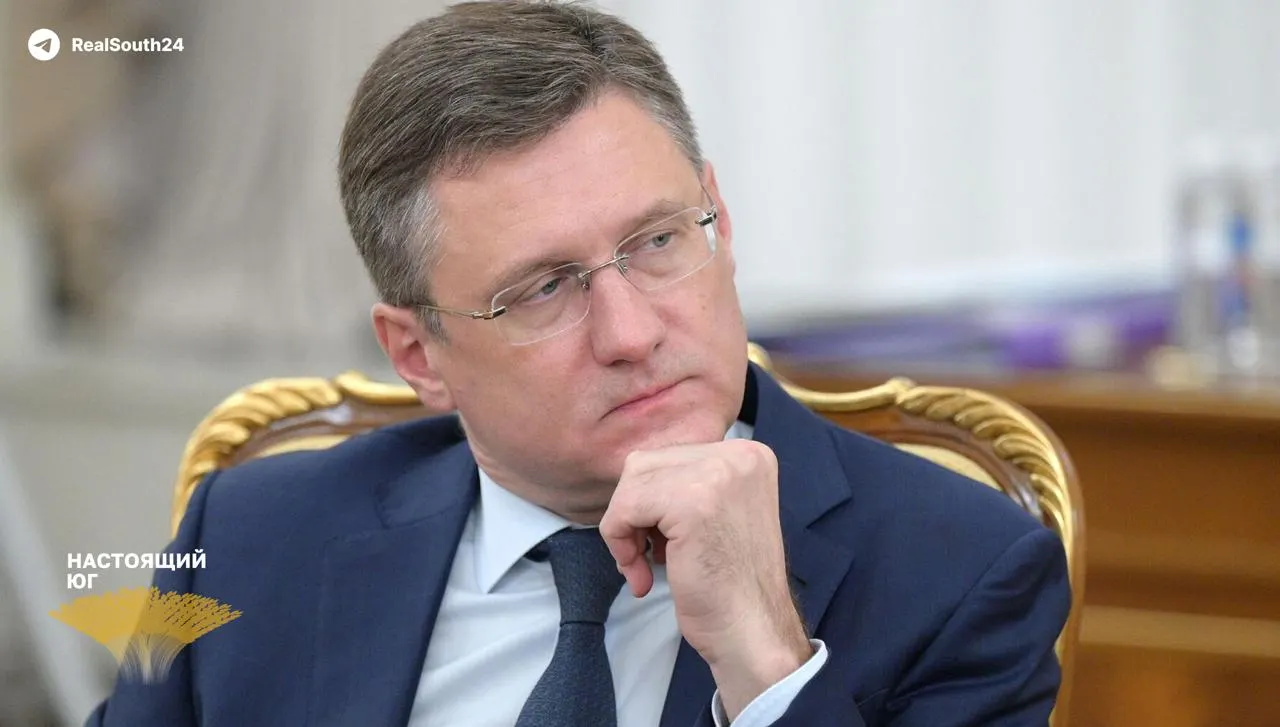 Вице‑премьер назвал летний пик спроса и внеплановые ремонты НПЗ после прилётов БПЛА главными причинами дефицита топлива; правительство готовит экстренные меры для стабилизации рынка.