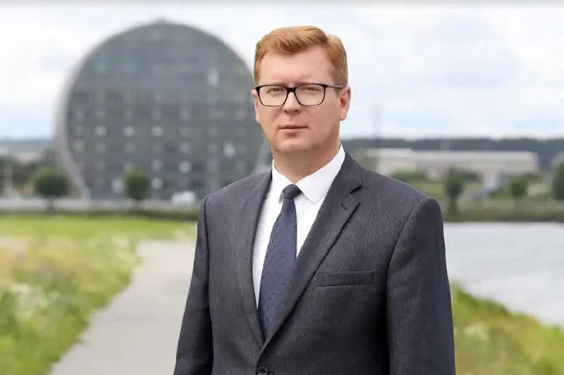 Губернатор Денис Паслер сообщил об отставке главы Первоуральска. Городская дума получит документы, затем назначат временно исполняющего обязанности и проведут выборы нового руководителя.
