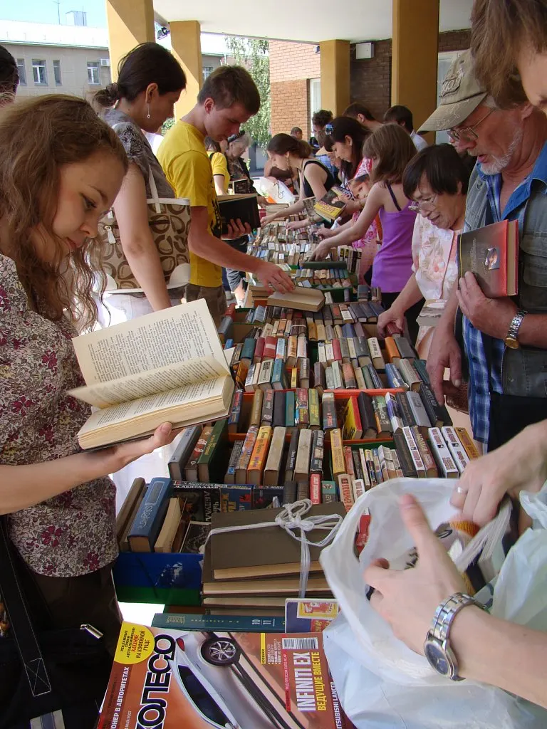 На Малыгина, 51 пройдет книжный обмен: за 100 рублей можно взять книгу в обмен на принесённую. Вырученные средства направят на благотворительность.