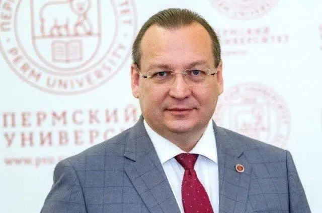 Дмитрий Красильников, который руководил дирекцией межвузовского кампуса в Камской долине, покидает текущую должность и переходит на работу в одну из краевых структур, несмотря на расследование по делу о превышении должностных полномочий.