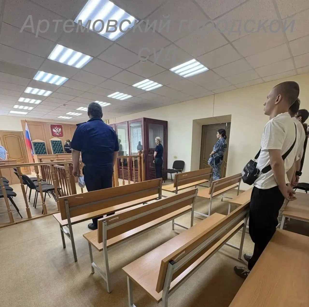 Тело мужчины с множественными колото-резаными ранами нашли в апреле 2013 года. В прошлом месяце подозреваемый признался — его поместили в СИЗО на два месяца.