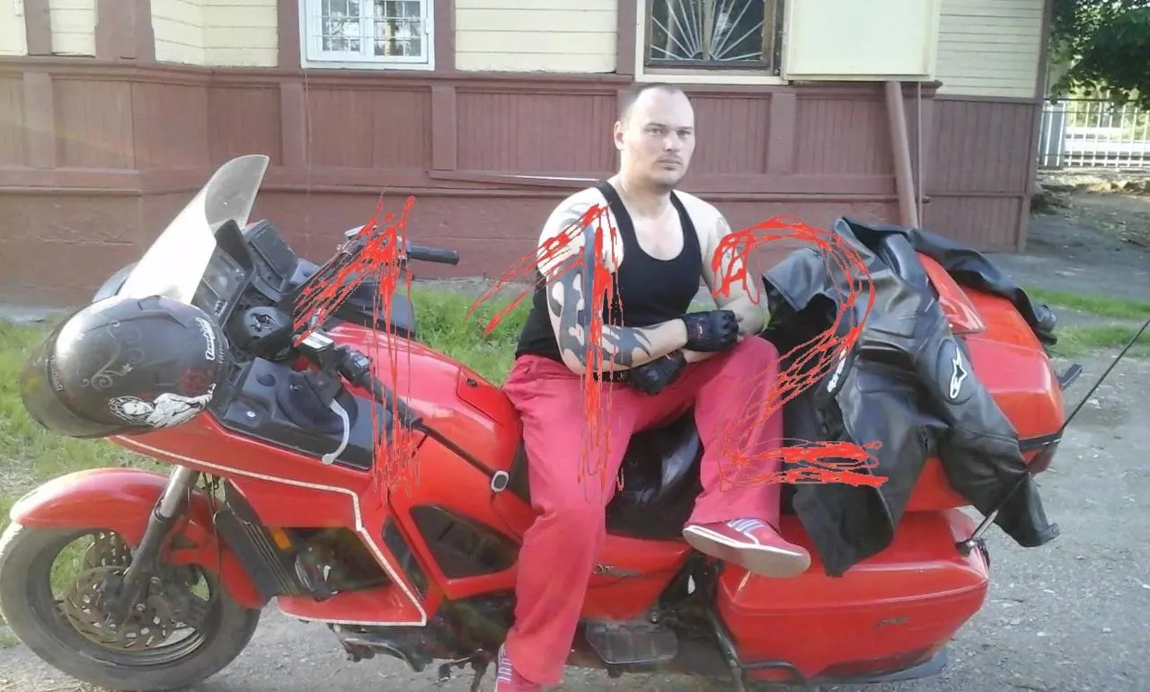 Одного из подозреваемых задержали; с ним проводят следственные действия по делу об избиении учёного.