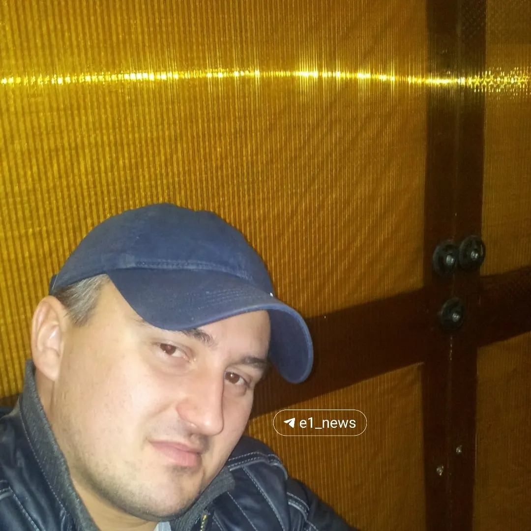 Задержан 39‑летний Аркадий Вагнер; ему вменяют хулиганство. Меру пресечения ожидают назначить 31 июля.
