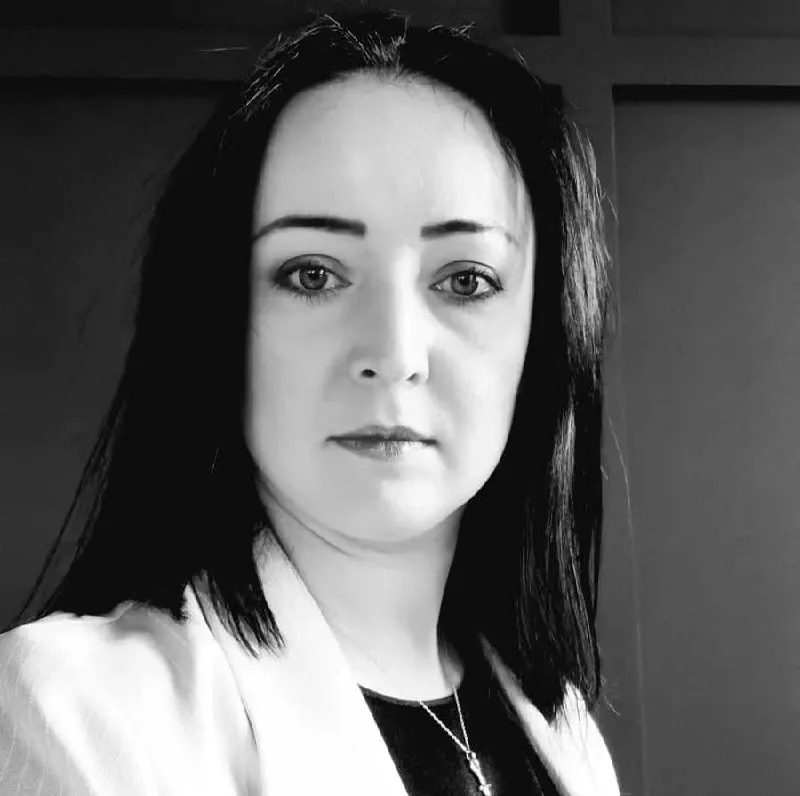 Конституционный суд признал, что совершеннолетние дети могут просить лишить родителей прав, если те совершали над ними насилие в детстве — даже если формально родительские права уже прекращены.