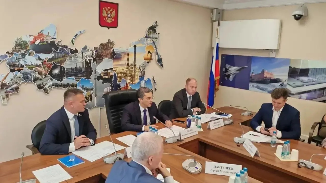 Законопроект предусматривает доступ Минпромторга и Минсельхоза к данным ФНС о формировании цены на каждом этапе — это позволит оперативно выявлять причины резкого подорожания и принимать меры.