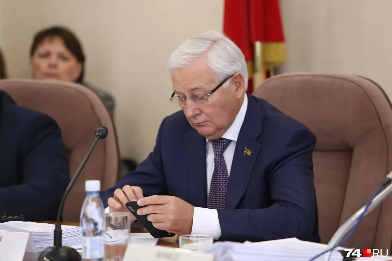 Губернатор Алексей Текслер выразил соболезнования: Карликанов — почётный гражданин Челябинской области, известный развитием строительной отрасли и благотворительностью.