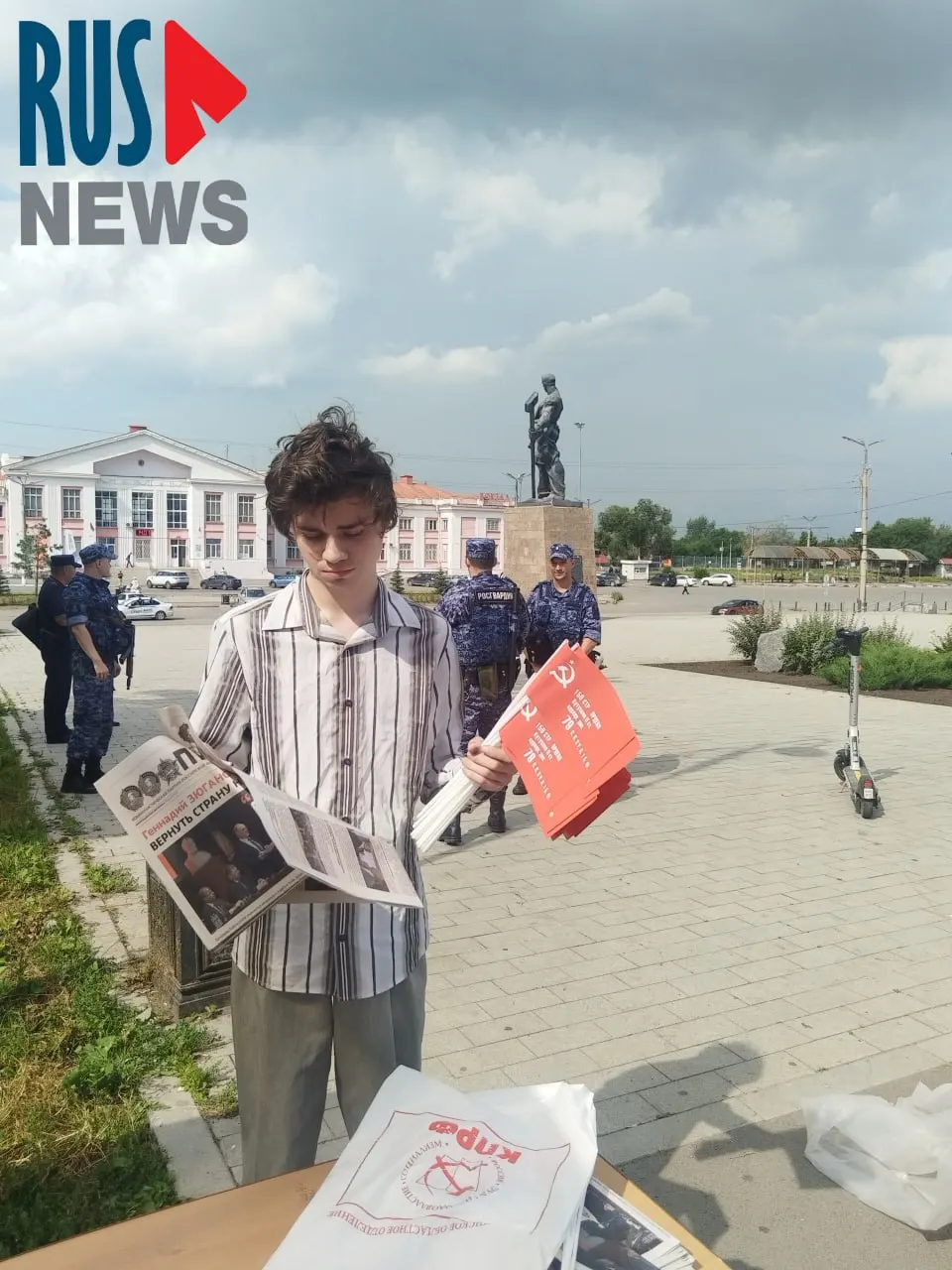 Василию Кунышеву выдали предупреждение о недопустимости «экстремистской» деятельности после предвыборных пикетов КПРФ; акции согласовали только на Привокзальной площади на окраине города.