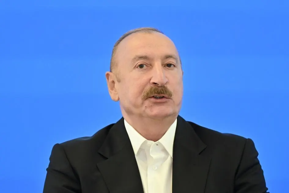 Президент Азербайджана заявил на международном форуме, что Баку всерьез рассматривает окончательный выход из Совета Европы, одновременно отмечая нормализацию отношений с Россией.