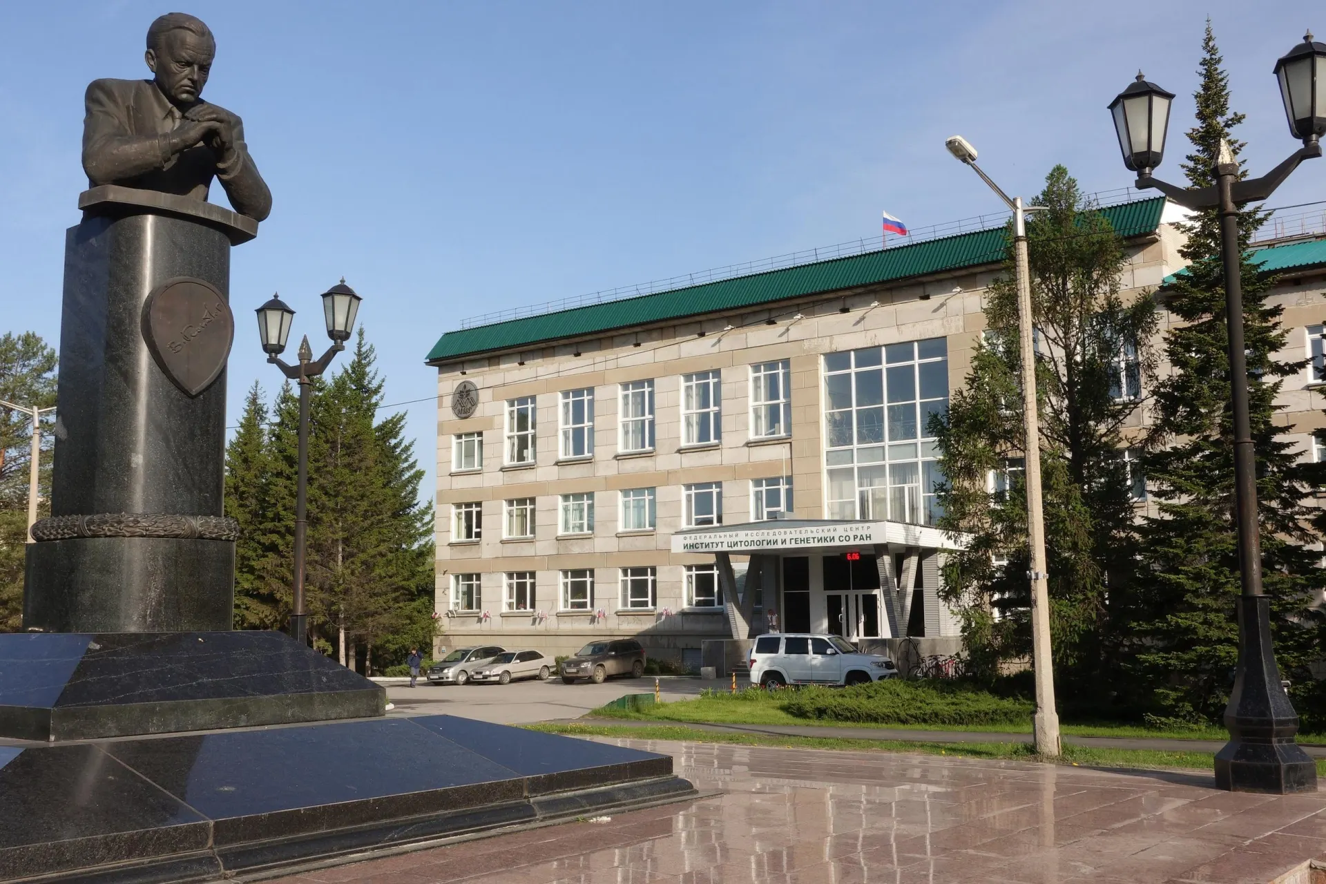 Новый федеральный закон и постановление правительства вводят строгий контроль за передачей генетических данных за границу. Ученые предупреждают о риске изоляции, задержках с публикациями и угрозе для международного сотрудничества.