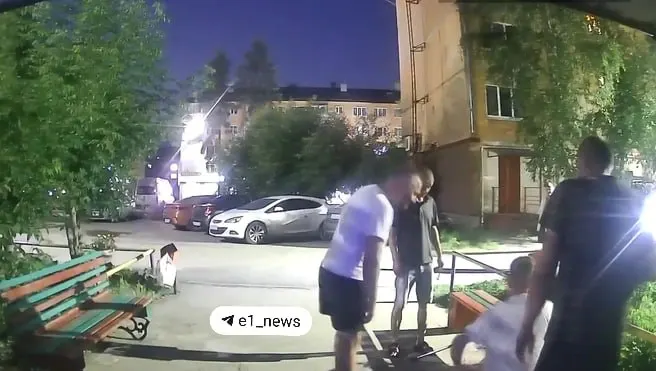 37-летний мужчина по кличке Черкас, ранее судимый, подозревается в избиении ветерана СВО, который вступился за девушку; в досье — ряд судимостей по различным статьям.