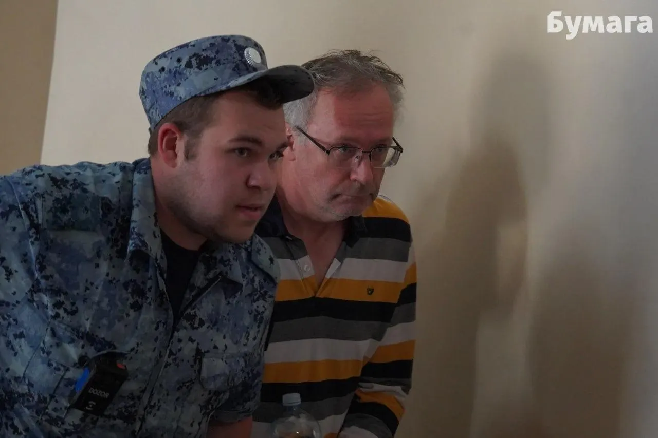 В регионах фиксируются перебои с бензином, арест учёного по делу о переводе средств фонду, проверки депутатов за публикации в соцсетях, заочный арест стендап-комика и меры в сельском хозяйстве.