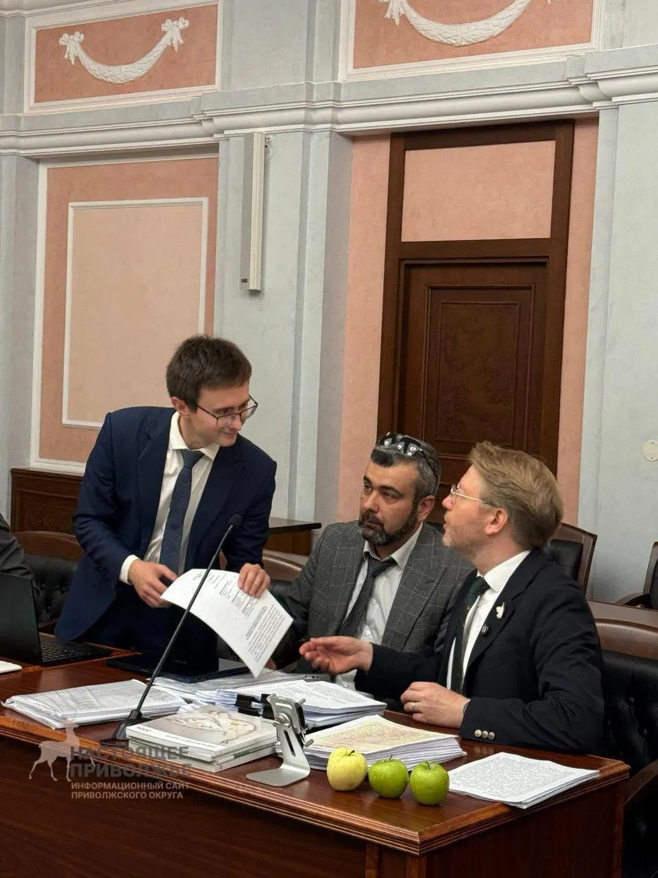 Суд указал на нарушения авторских прав и иностранное финансирование, а также на публикацию материалов, созданных с использованием ChatGPT; часть претензий отклонена. Партия намерена обжаловать.