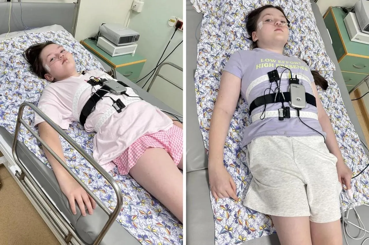 Суд признал незаконным отказ родителей от оригинального препарата для дочерей, принудительная госпитализация не назначена, дальнейшие шаги по делу уточняются.