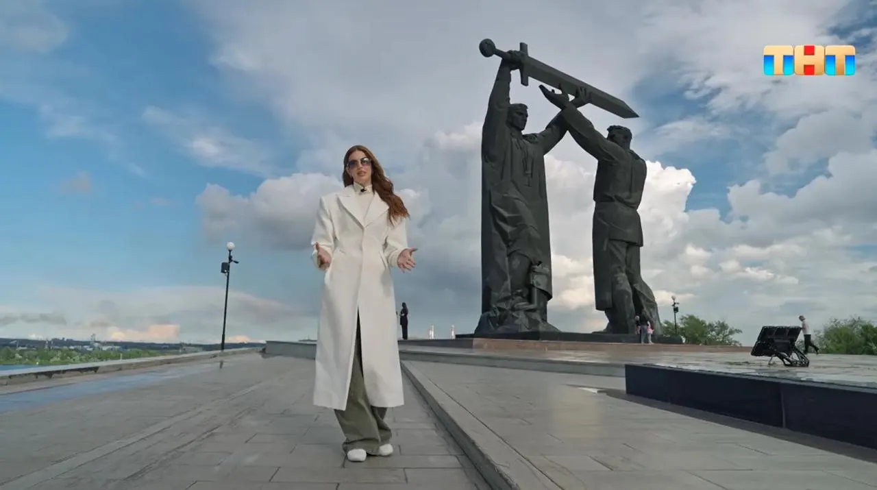 Город Магнитогорск стал центром выпуска развлекательной передачи о городах России, где участники проходят забавные задания и соревнуются за роскошный приз.