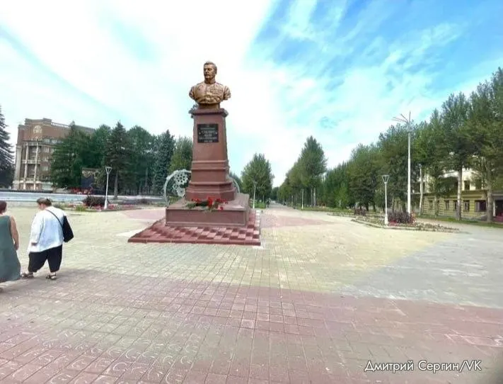 Городские власти отказались от идеи памятника Сталину из‑за нехватки подходящего места; бюст потенциально можно было разместить в музейном пространстве.