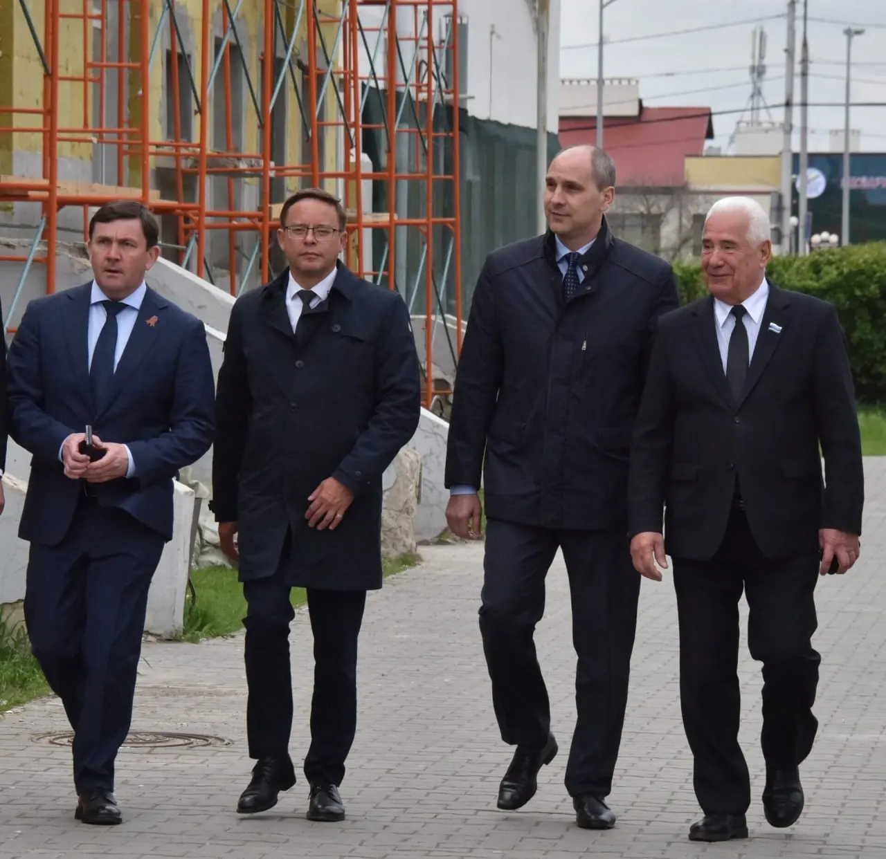 С 1 октября 2026 года оклады региональных госслужащих увеличатся на 4% вслед за подписанием указа губернатора.