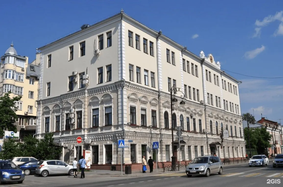 Реставрацию дома купца Аверкиева в Тюмени планируют выполнить за около 64,5 млн рублей; работы разделят на два этапа до 2027 года.