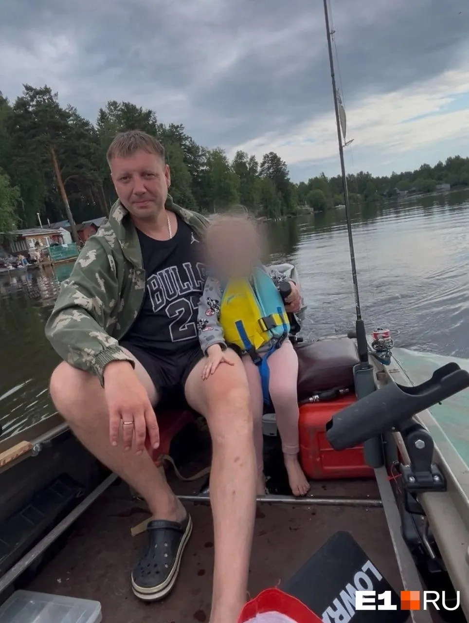 Глава СК России взял под контроль расследование гибели 37-летнего Данила Подгородского на трассе Ревда — Мариинск. Региональная прокуратура обсуждает передачу дела полиции, семья ищет очевидцев.