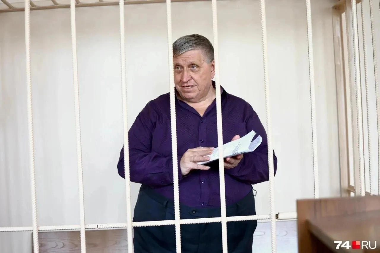 Следствие утверждает, что управляющая компания собирала платежи за ЖКХ по 558 домам, однако услуги не предоставлялись; речь идёт о свыше миллиона рублей.