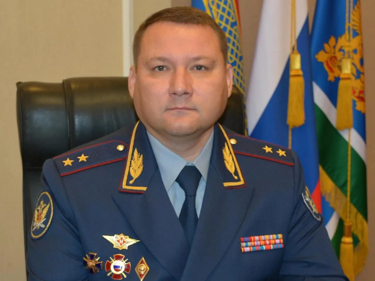 Руководитель свердловского ГУФСИН ушёл в отставку; вместо него — первый зам Федорова, а сам Федоров продолжит карьеру в Санкт‑Петербурге.