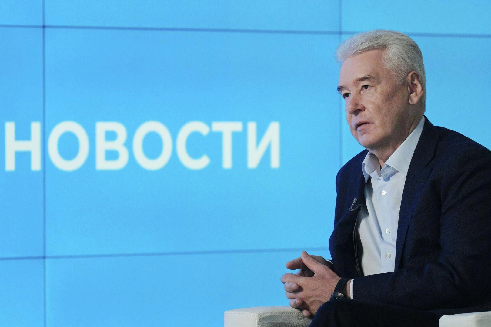 Мэр Москвы заявил, что призывы разворачивать экономику под нужды войны недопустимы: без устойчивой мирной экономики страна не сможет обеспечить доходы населения и добиться победы.