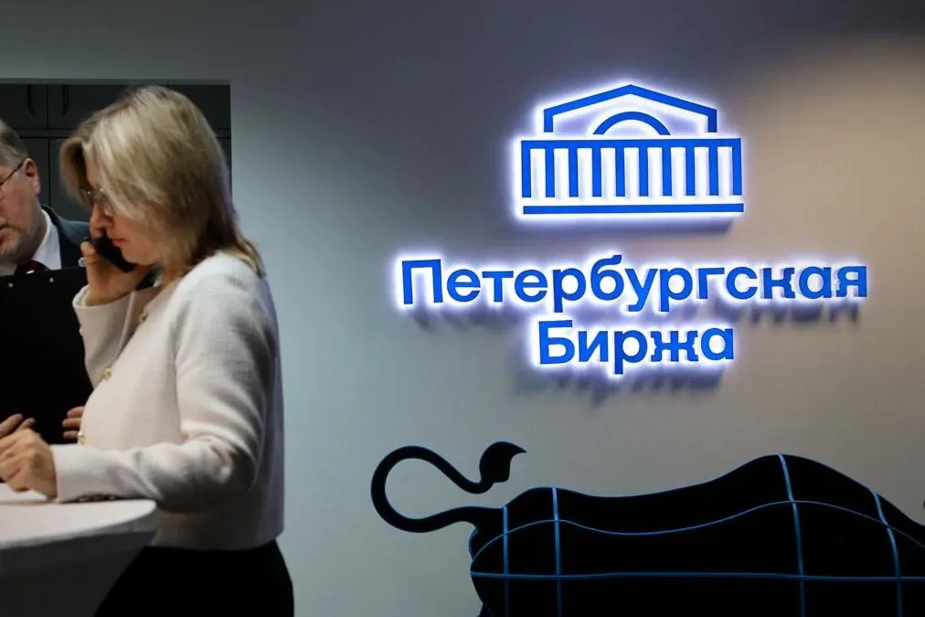 После топливного кризиса власти разрешили продажу бензина классов Евро-2–Евро-4 и смягчили требования к экологическим стандартам, чтобы повысить доступность топлива в регионах.