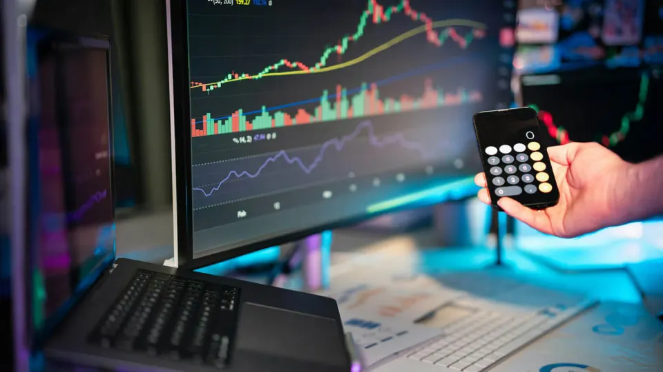 Глава ПСБ предупреждает о рисках заморозки USDT и объясняет влияние стабилькоинов на экономику и санкционное давление.