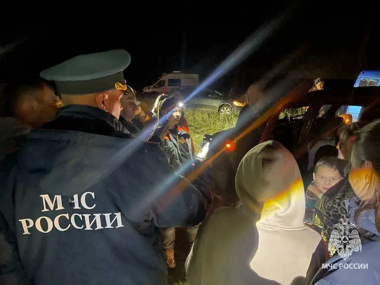 Спасатели нашли пропавшего 7-летнего мальчика в лесном массиве под Белебеем; ребёнок не пострадал и вернулся к родителям.