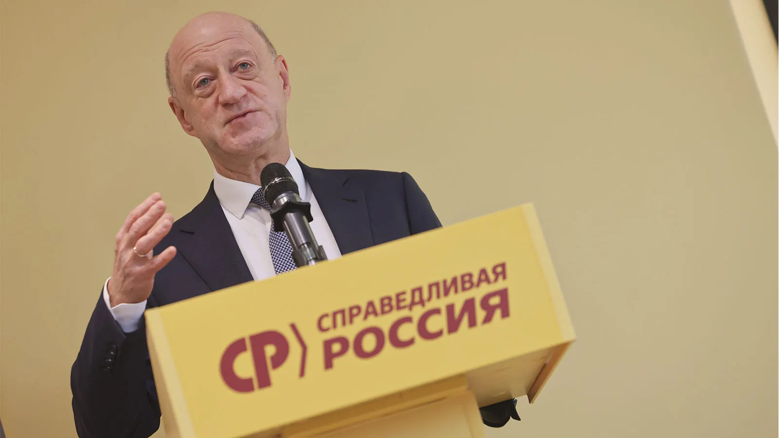 После травмы Миронова обсуждают варианты преемника и перспективы перестройки руководства партии, в числе кандидатов — Бабаков.